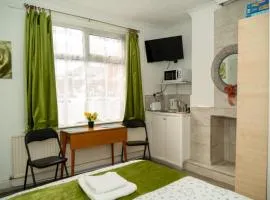 Amarillys Guest House