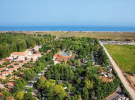 Mobil Home XL 6 places - Camping Les Sablines - Bord de mer, hotel v destinaci Vendres