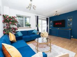 Homely Hornchurch - 5 Bed House