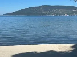 Lovor apartmani