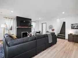 Gorgeous Remodel Game Room Sleeps 8