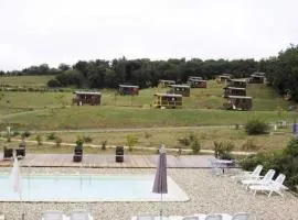 ZEcamping 4 familial animaux acceptés bien-être piscine chauffée