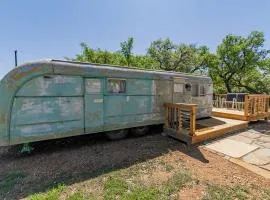 Charming Luxurious Airstream Beautifully Design with Indoor Bath in Texas