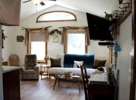 Serene Country Cabins 4 In the heart of Vermont near Hyde Park