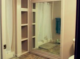 Charming Vacation Rental Perfect for Couples in Confluence, Pennsylvania, hotel v destinaci Confluence