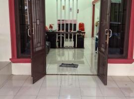 Villa gunung mas c6, hotel a Berastagi