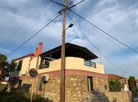 Big Two-Storey House up to 8 person