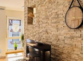 AMAO-Curry - Spacious Apartment - 7 Guests - City Center