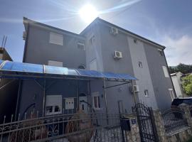 Apartmani MULIC Sutomore, ξενοδοχείο διαμερισμάτων σε Sutomore