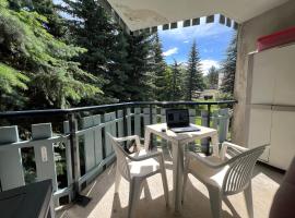 Le chardon bleu, Hotel in La Salle Les Alpes