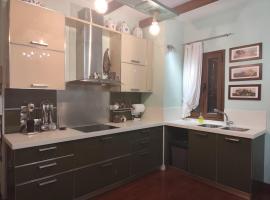 Green house in Chrisso, hotel con hidromasaje en Khris&oacute;n