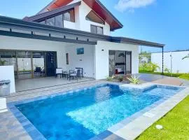 Casa Tiger Heron - Coastal Chic