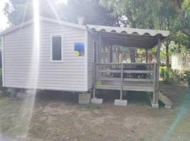 Camping 4 étoiles - Parc aquatique - eehhd0, hotel em Saint-Cyprien