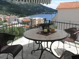 Stone Cottage Dalia