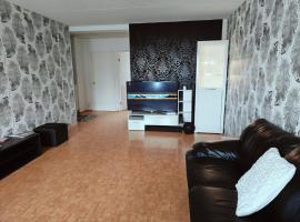 Hervanta Condo, Cozy and Luxurious, 8km from Town, hotel a Tampere