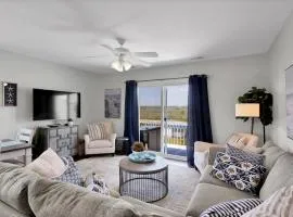Aqua Rose | Community Pool | Surf City, NC | Turtle Cove Townhomes