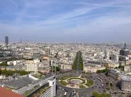 Le 300 by HappyNoWorry