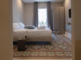 Palazzo Pisani - Bari、バーリのキッチン付きホテル