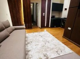 Urban Garden Retreat Cozy Studio and Private Patio
