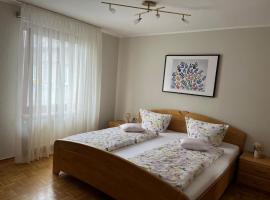 Gästehaus Serwazi-Zenzen, hotel em Mesenich