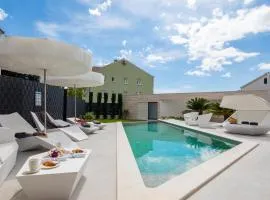 Luxury Apartment Sunray