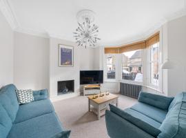 Beautiful Large Bedrooms、South Norwoodのホテル