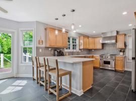 Beautiful 4BR - Walking Distance to Stadium, viešbutis mieste Anapolis