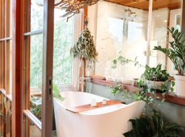 Cabana com Ofurô, Sauna, Lareira e Café em Camboriú, ξενοδοχείο σε Itajaí