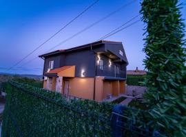 Къща за гости Катлея، كوخ في خيساريا