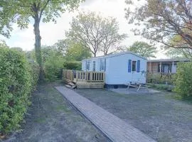 BJ Chalets - Simonsgat 40 - Vakantiepark Lauwersoog- Chalet aan SPEELTUIN
