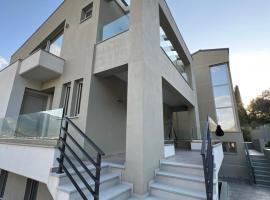 ALTHEA luxury suites and apartments, luxe hotel in Plataria