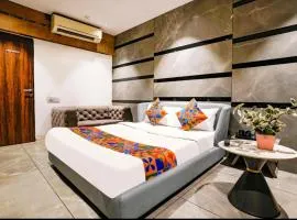 Hotel Golden Light - Best Rated Hotel in Mathura- Boutique Property