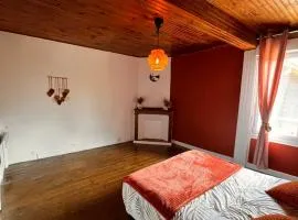 Chambre au domaine du moulin du pont