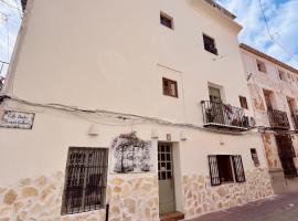 CASA CERCANA LA CASA de LA ALEGRIA, hótel í Abarán