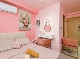 Studio Pink com ar, varanda, academia e piscina