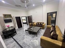 B3 Residence Mirpur - 2 Bedrooms Flat 3, ξενοδοχείο σε Rachiāl