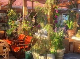 The Old School House - Gaulverjaskoli, δωμάτιο σε οικογενειακή κατοικία στο Σέλφος