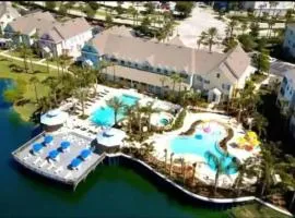 Free Disney Shuttle! Family Villa with Pool - 2 Beds, 2 Baths for 8 Guests - 3016
