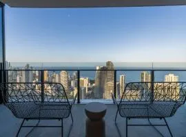 Star above, Ocean Beyond - Lv 43 Luxury Apartment with Panoramic View on The Star Casino Broadbeach
