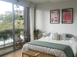 Dreamy Modern Oasis in the City