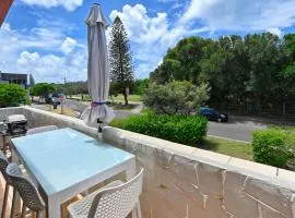 Beachfront 1BR and Loft Bliss Surf Cafe Escape