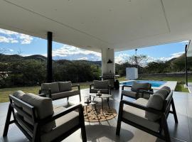Casa de lujo con piscina en Malacatos, hotel v destinaci Loja