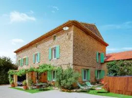 Amazing Home In Lagnes