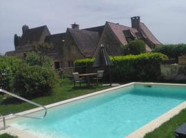 Appartement Périgord Noir avec piscine privée et WiFi près de Beynac - FR-1-616-39, hotel i Beynac-et-Cazenac