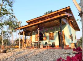 Saneehaa Homestay Resort, παραλιακό ξενοδοχείο σε Ban Sibouhuang