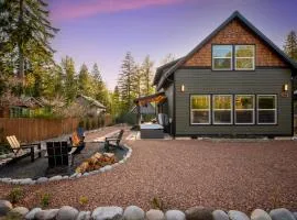 Designer Mt Rainier Stay Hot Tub Fire Pit