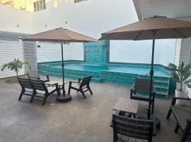 Oasis Hotel