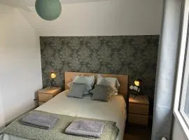 PLOERMEL Centre- Gite touristique 3 étoiles- 2 SdeBain