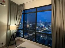 KL Sky Condo - Top Floor