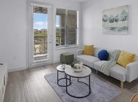 Charming 1BD Haven I Frisco I Pool, Gym, Work Space